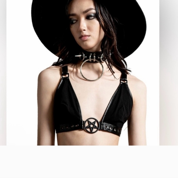 ***SOLD***KILLSTAR NWOT Black Strappy Pentagram Halter Top. XL - Picture 9 of 11